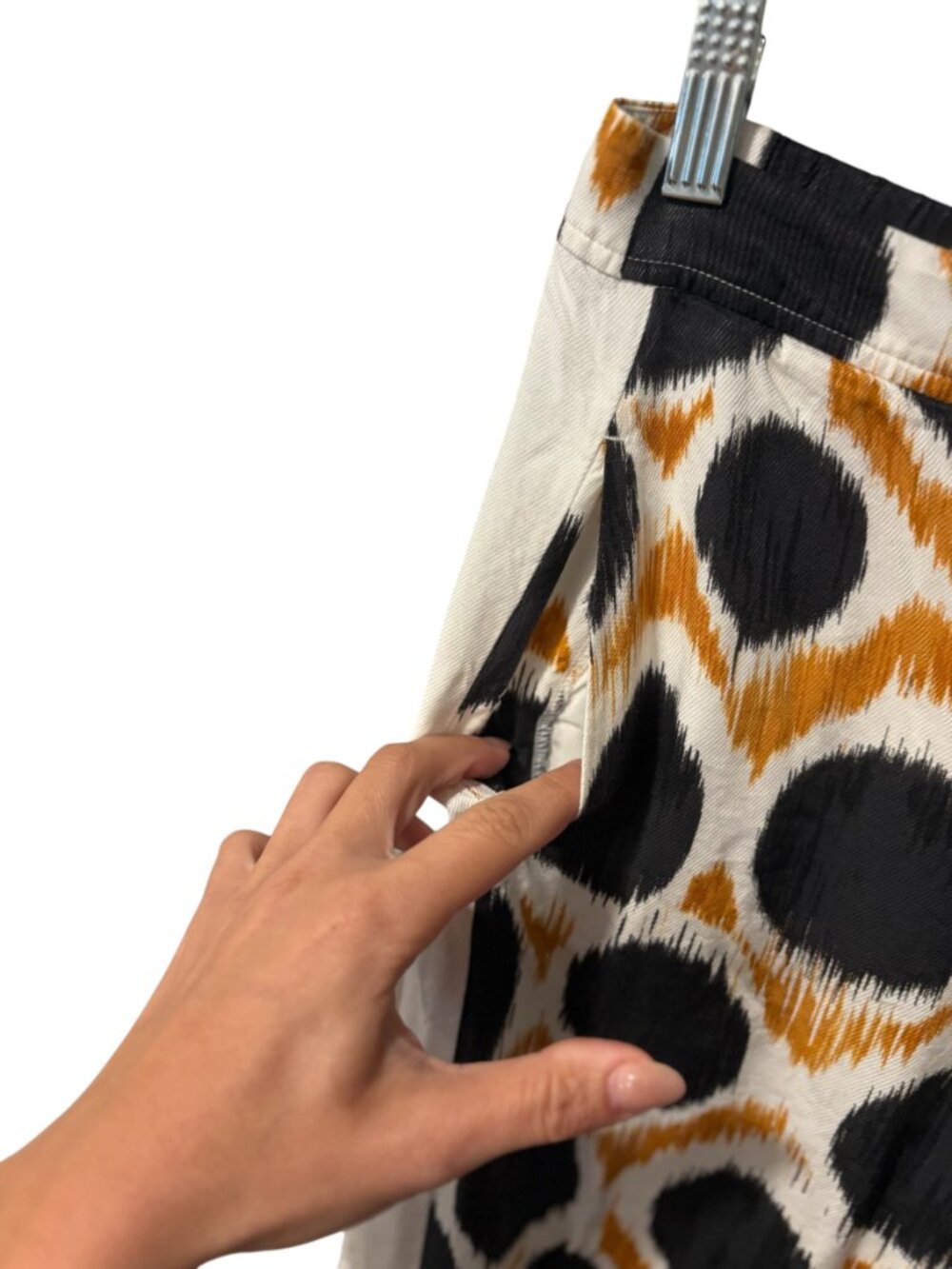 Maeve White Wide-Leg Pants with Black and Gold Circle Print - Picture 5 of 6